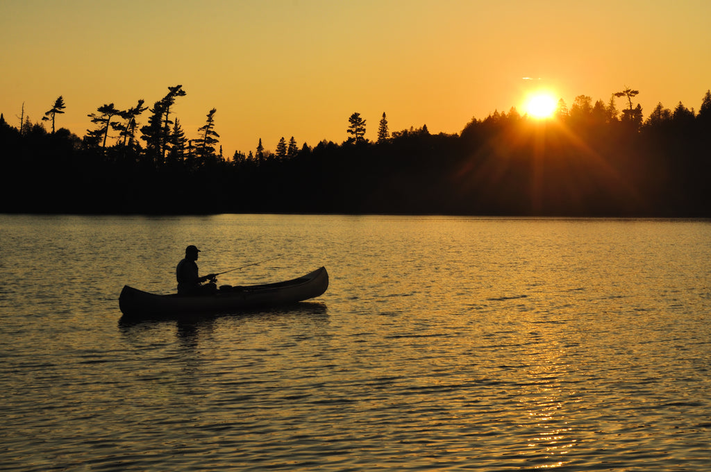 Advantages And Disadvantages of Fly Fishing From A Canoe